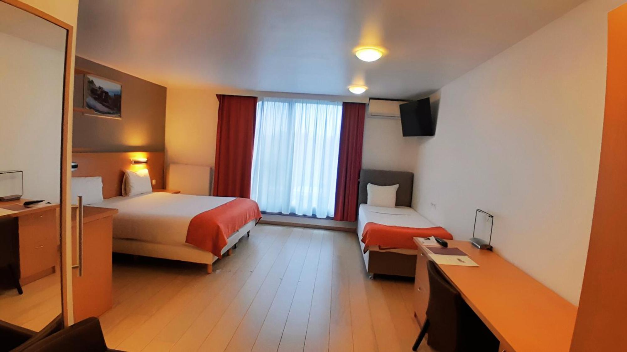 Hotel Taormina Brussels Airport Zaventem Exterior foto